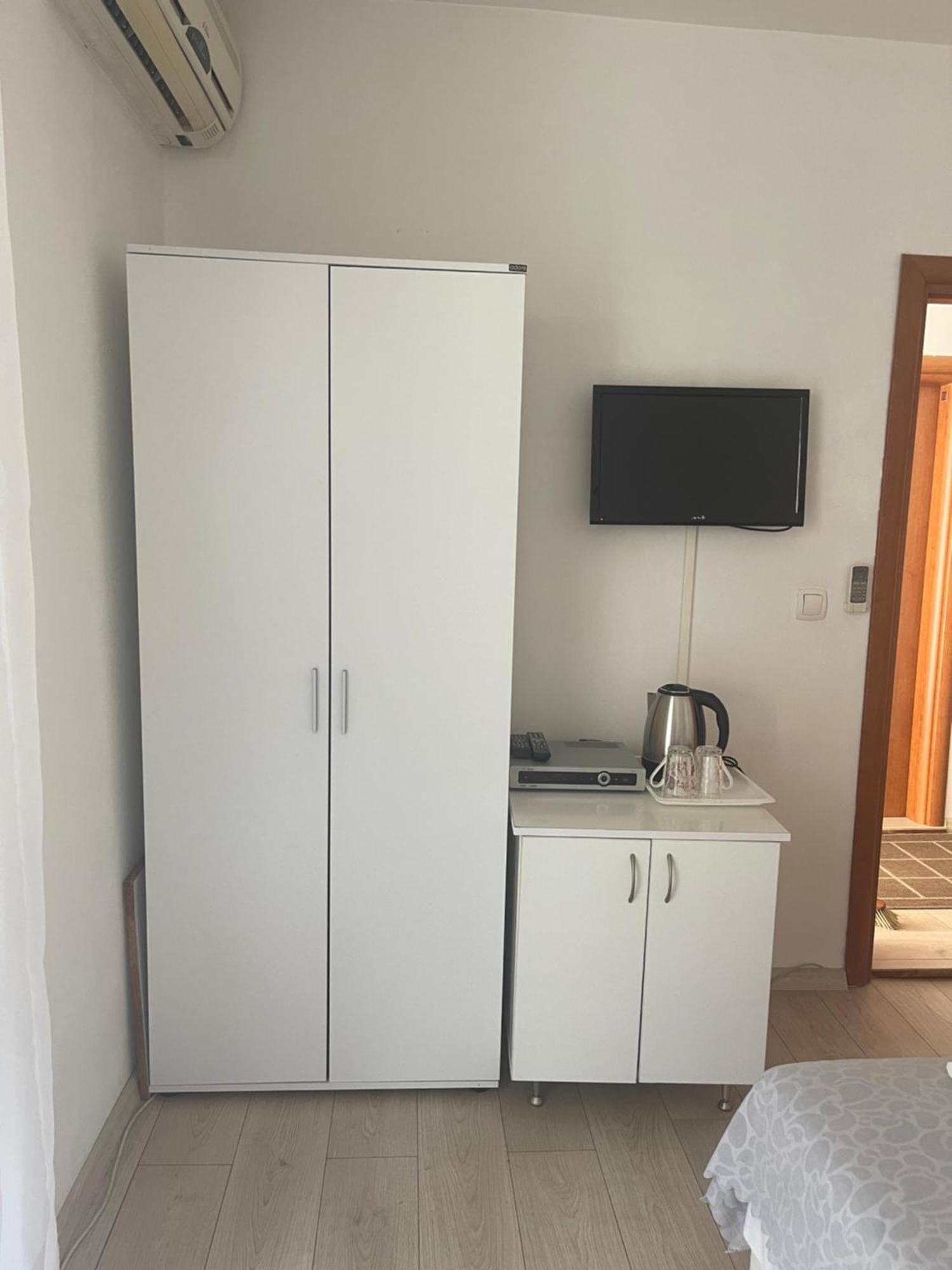 Guest House Jasna بودفا المظهر الخارجي الصورة